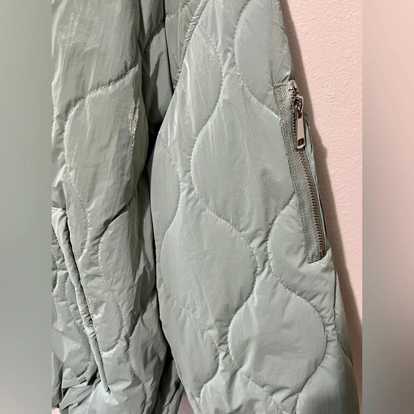 Steve Madden NWT Jade Vida Puffer Jacket - Medium - Picture 8 of 11